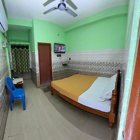 Hotel Chola Lodge Aranthangi Esterno foto