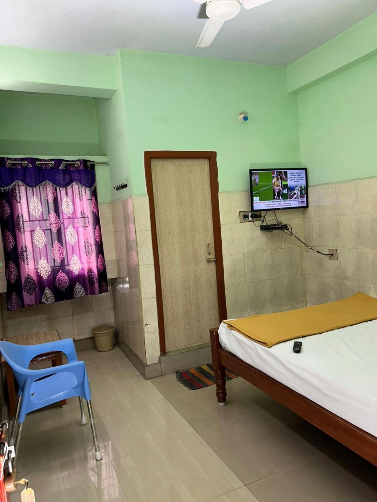 Hotel Chola Lodge Aranthangi Esterno foto