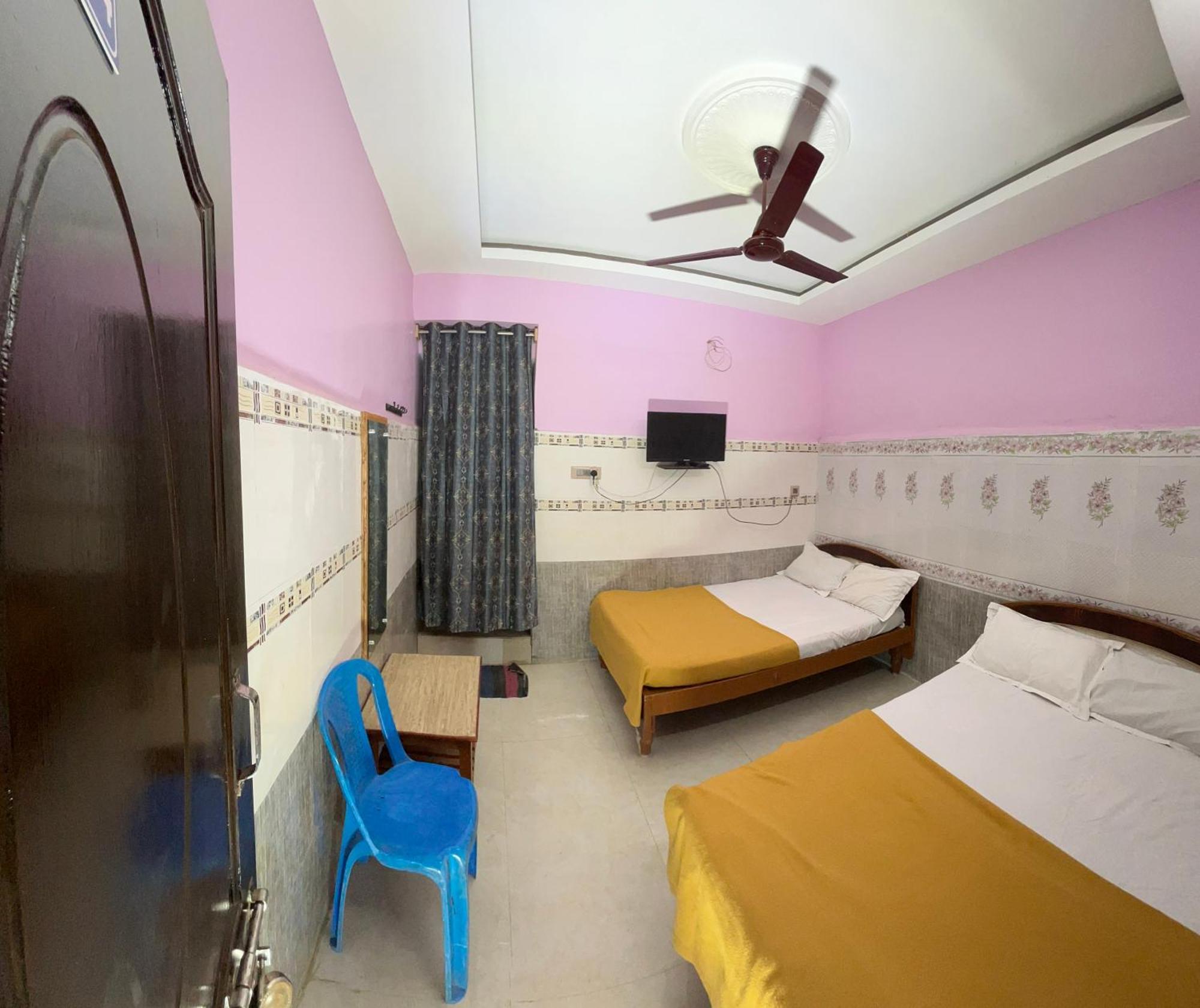 Hotel Chola Lodge Aranthangi Esterno foto