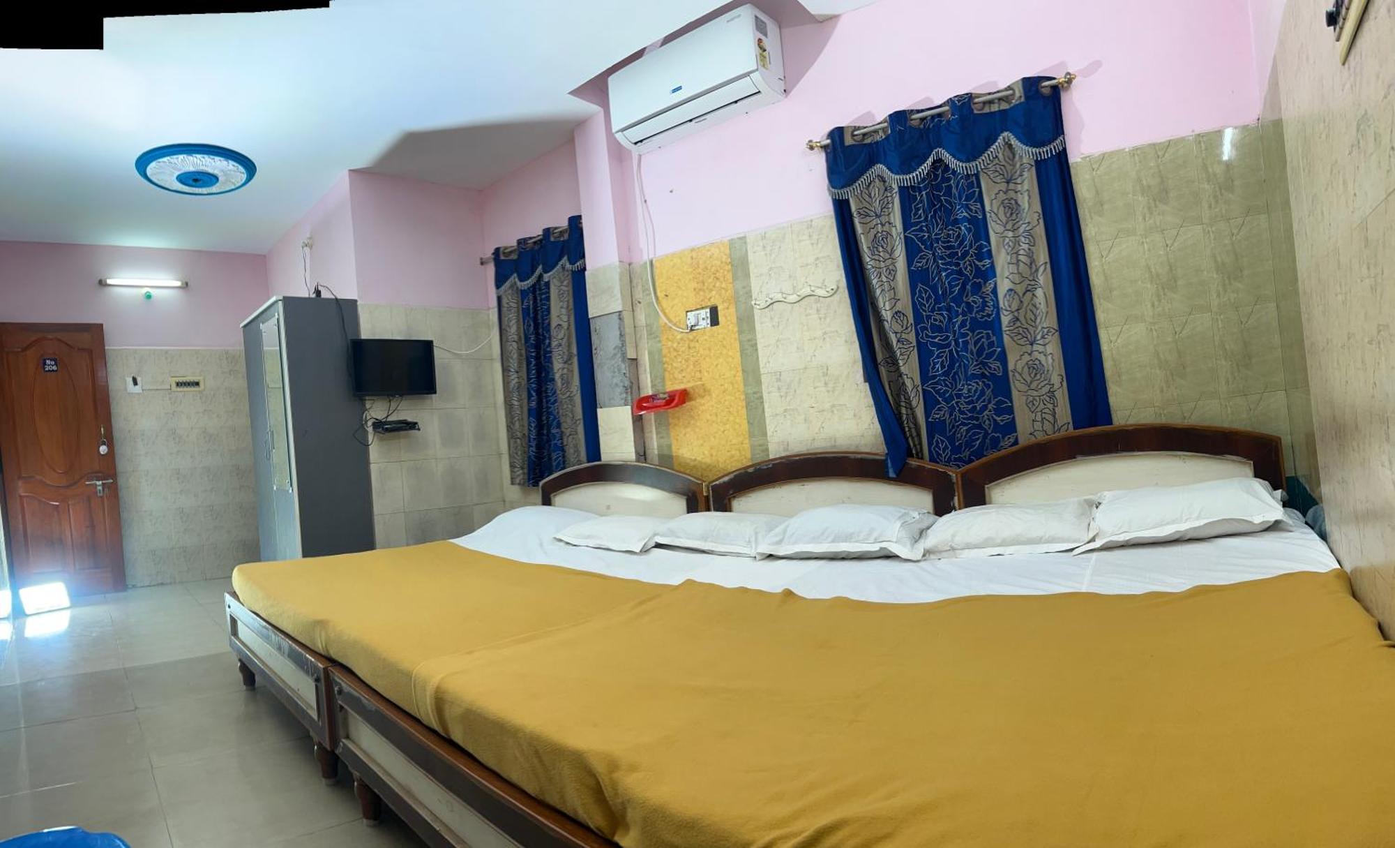 Hotel Chola Lodge Aranthangi Esterno foto