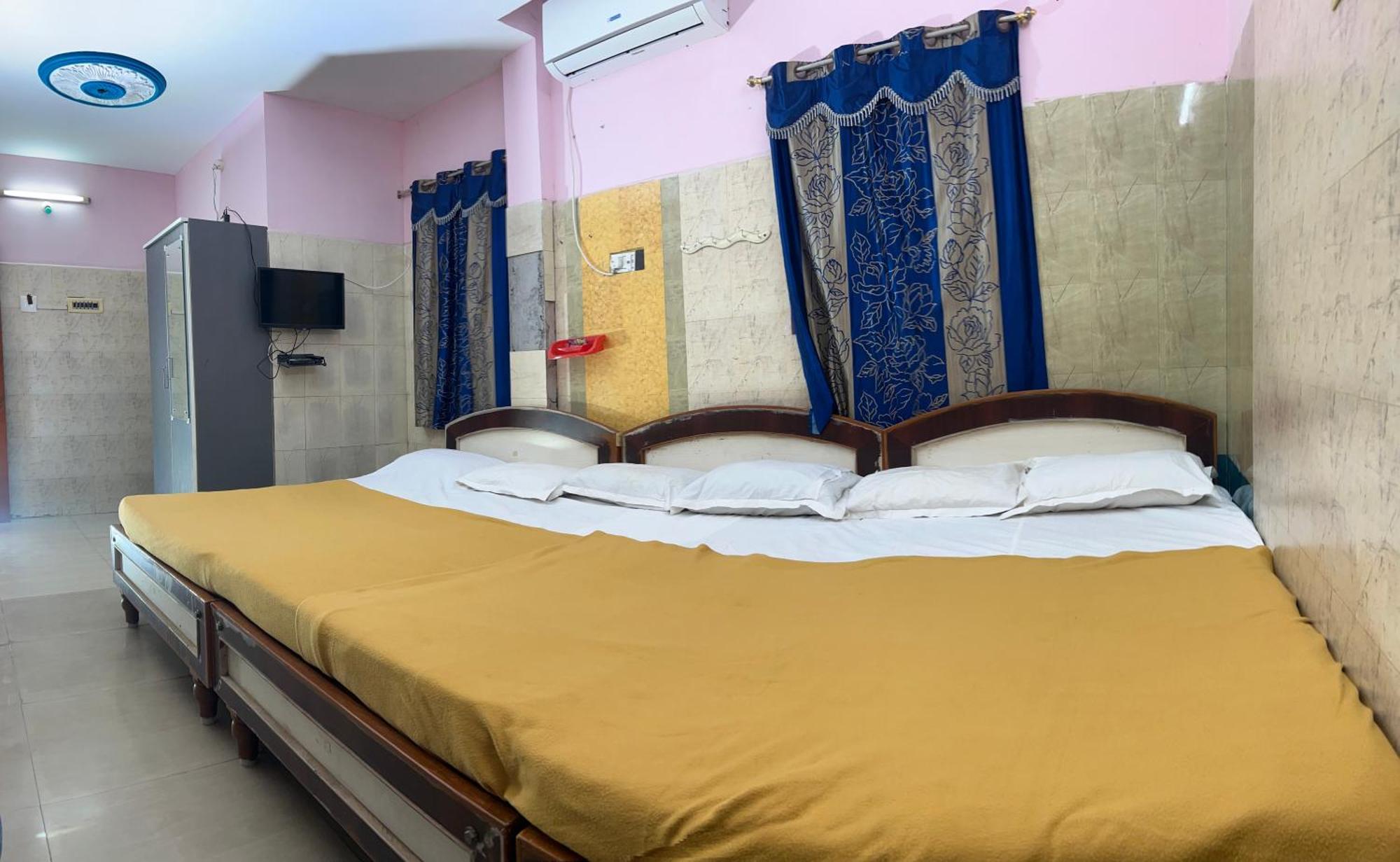 Hotel Chola Lodge Aranthangi Esterno foto