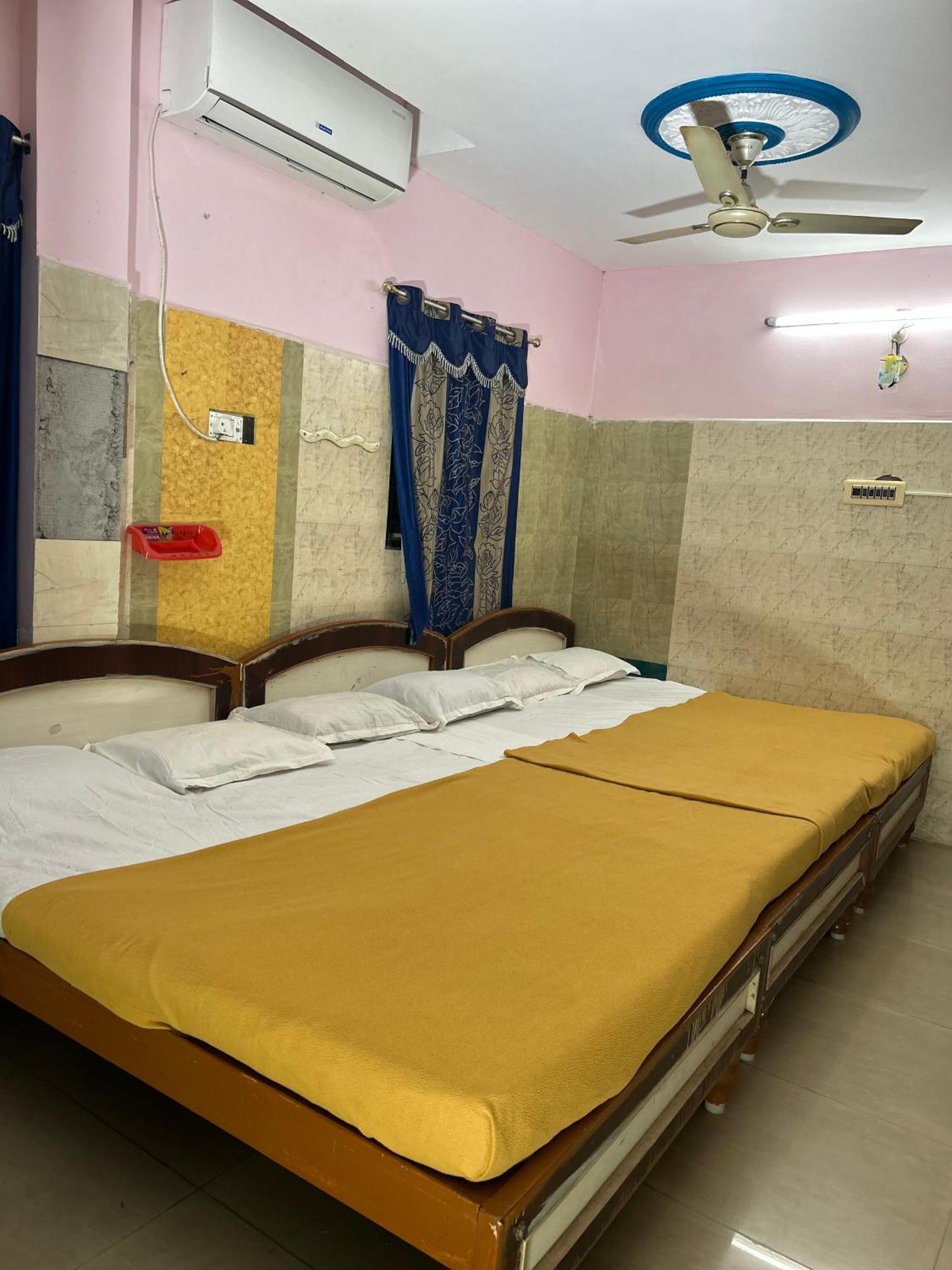Hotel Chola Lodge Aranthangi Esterno foto
