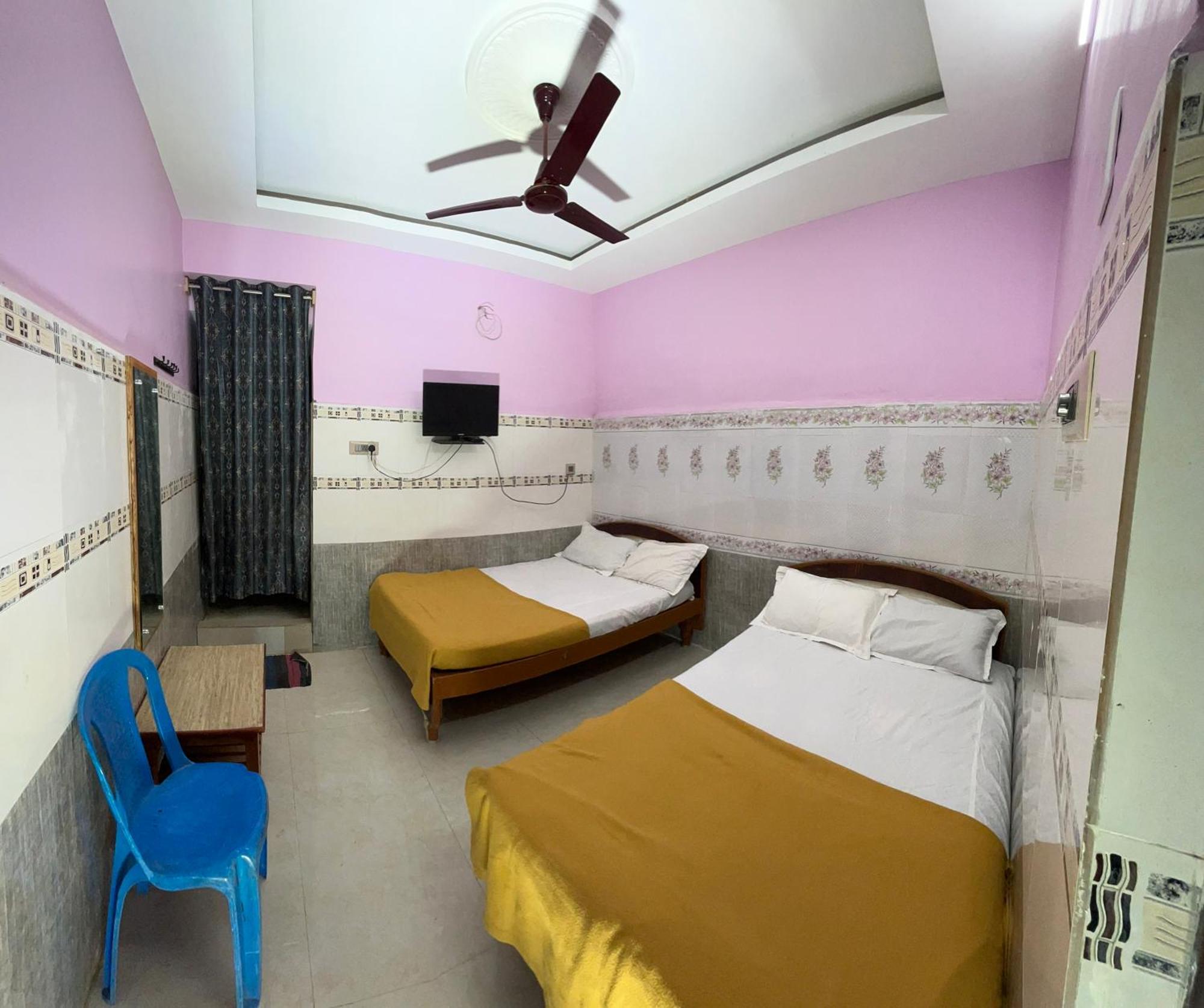 Hotel Chola Lodge Aranthangi Esterno foto