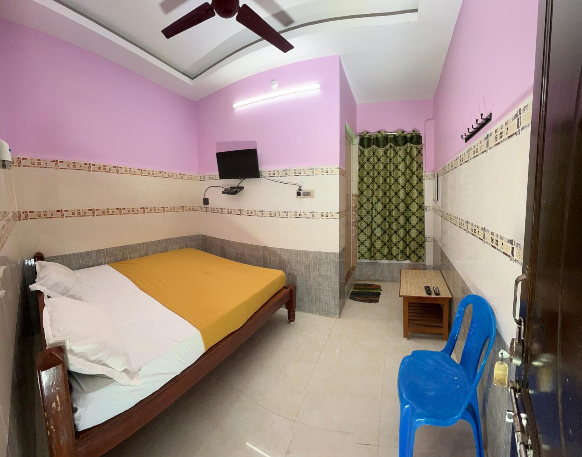 Hotel Chola Lodge Aranthangi Esterno foto