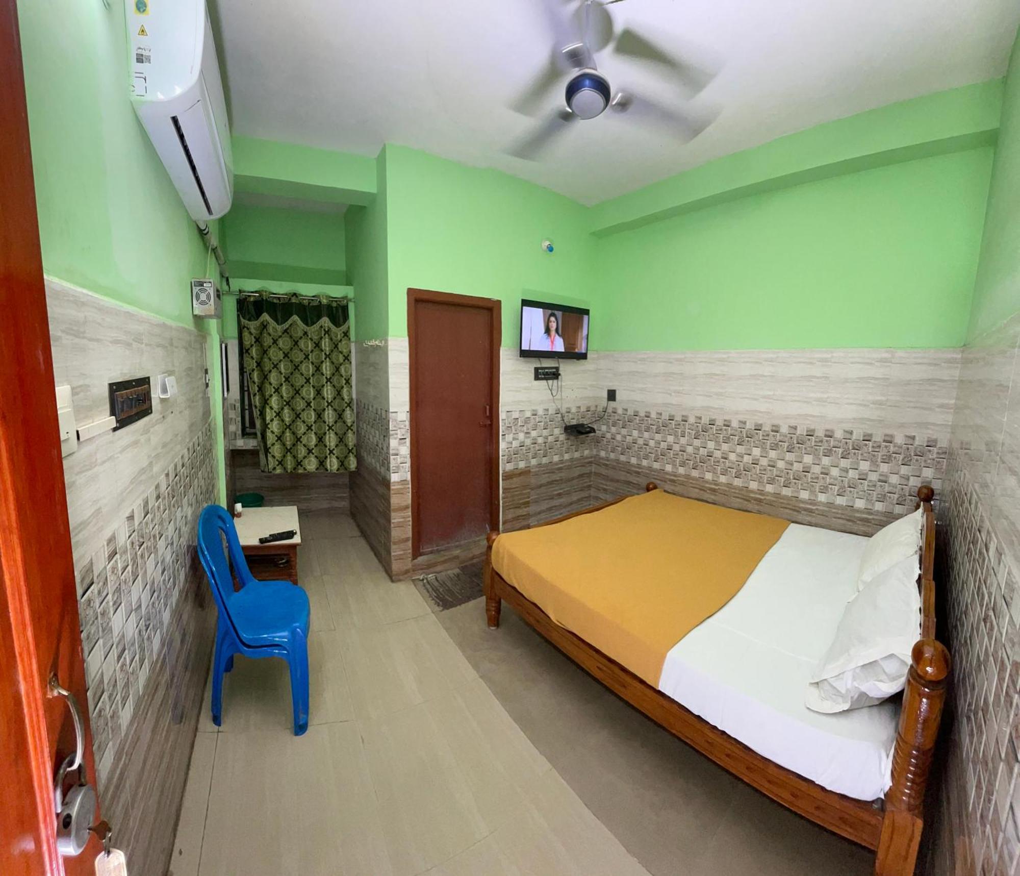Hotel Chola Lodge Aranthangi Esterno foto